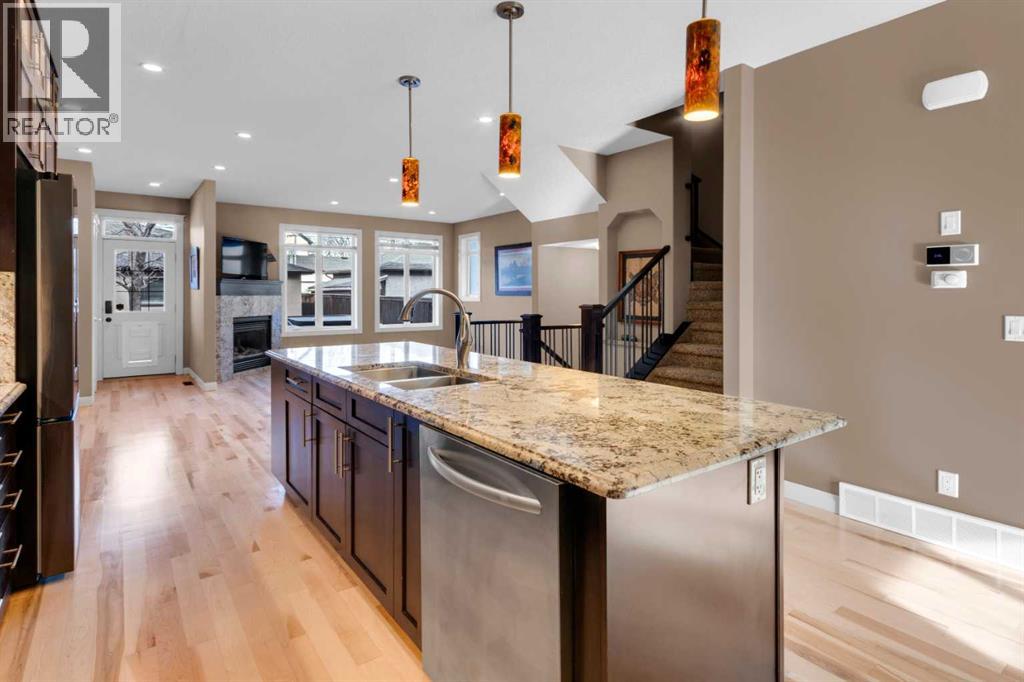 Single Family House for Sale in   Avenue NW West Hillhurst Calgary 