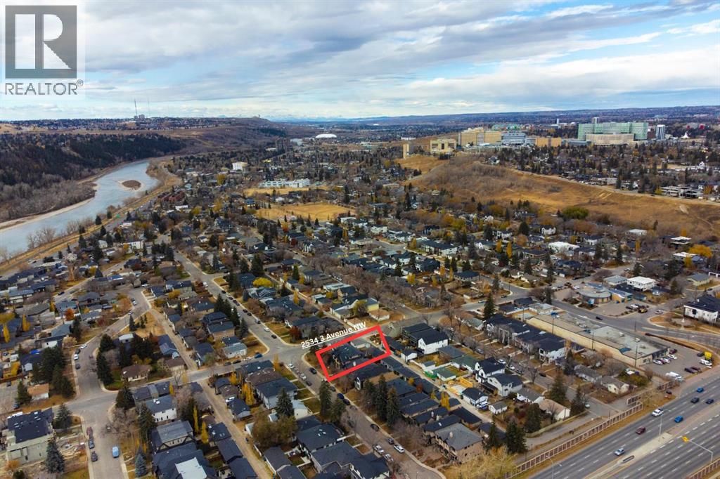 Single Family House for Sale in   Avenue NW West Hillhurst Calgary 