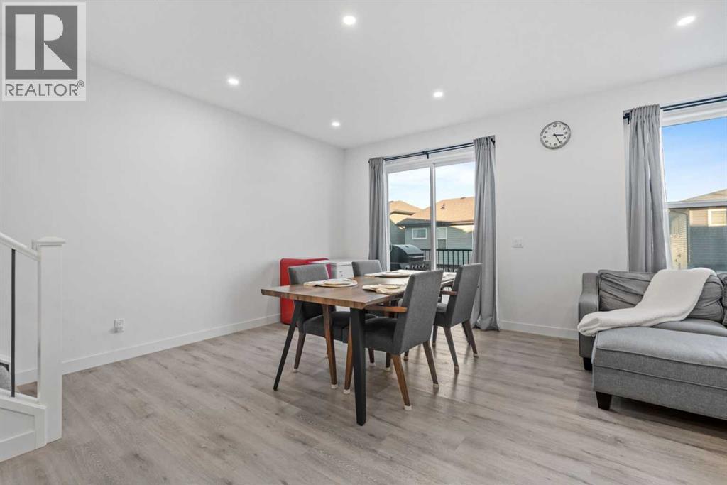 Single Family House for Sale in  Sage Bluff Drive NW Sage Hill Calgary 