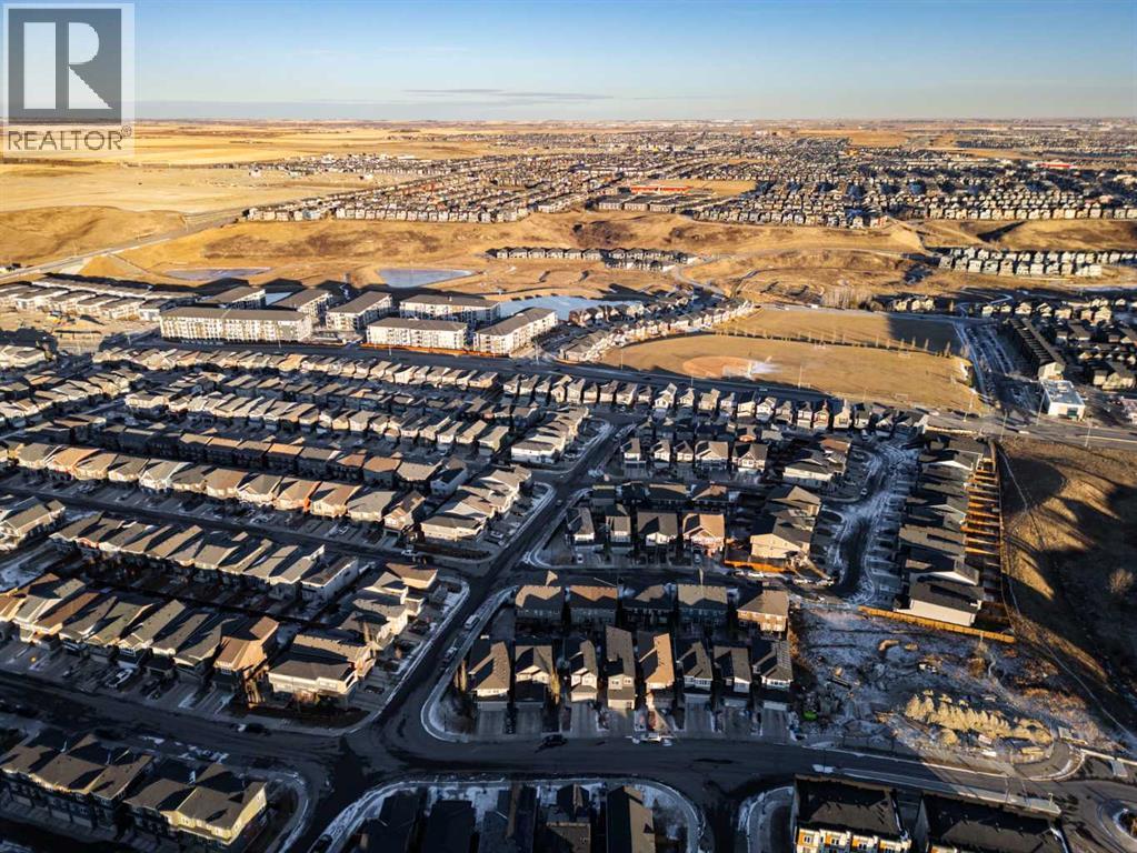 Single Family House for Sale in  Sage Bluff Drive NW Sage Hill Calgary 