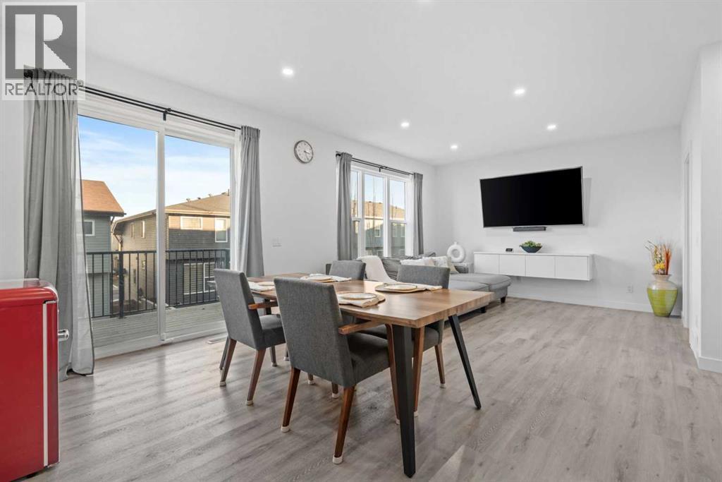 Single Family House for Sale in  Sage Bluff Drive NW Sage Hill Calgary 