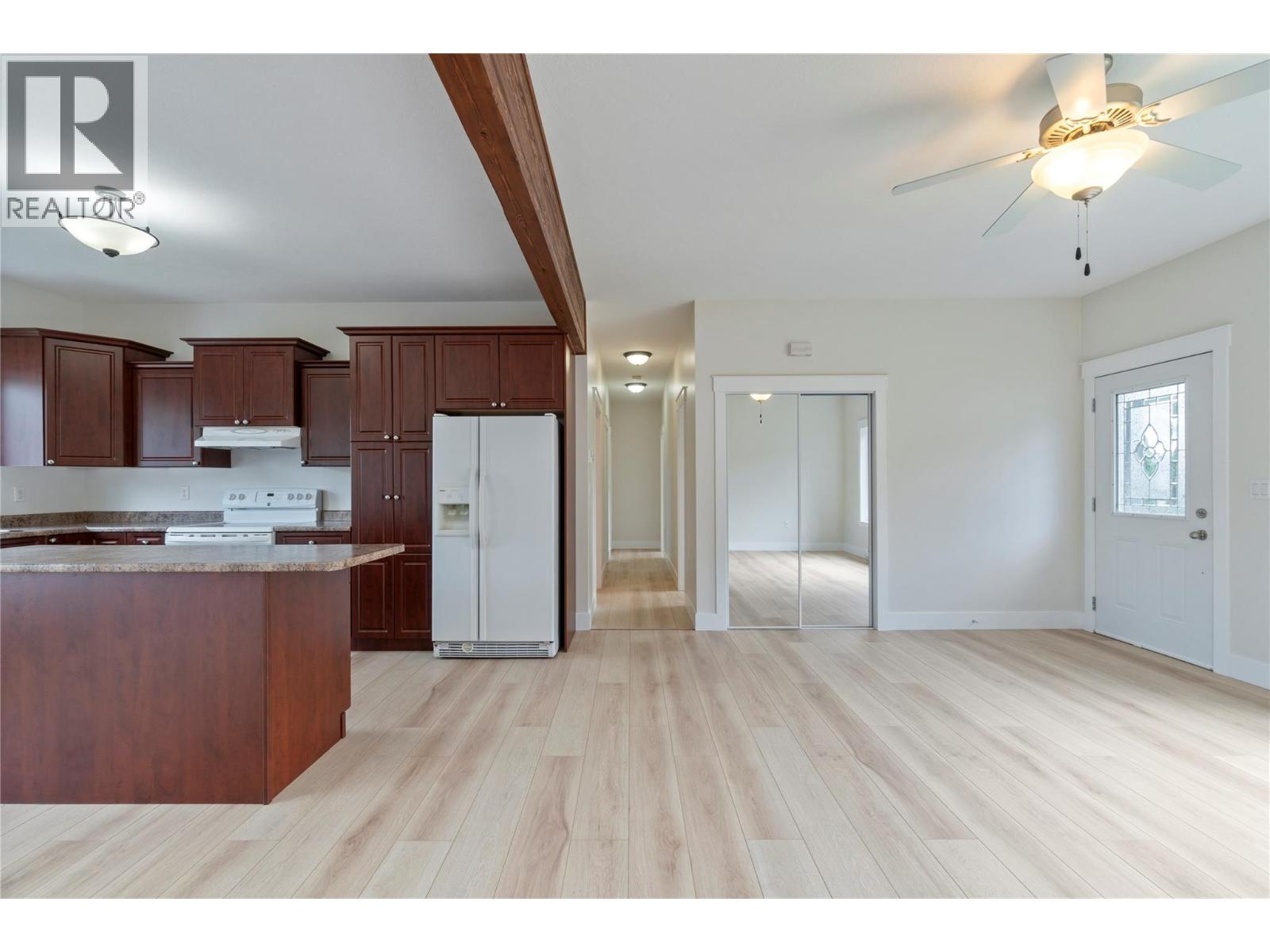  7281 46 Street Northeast, Salmon Arm