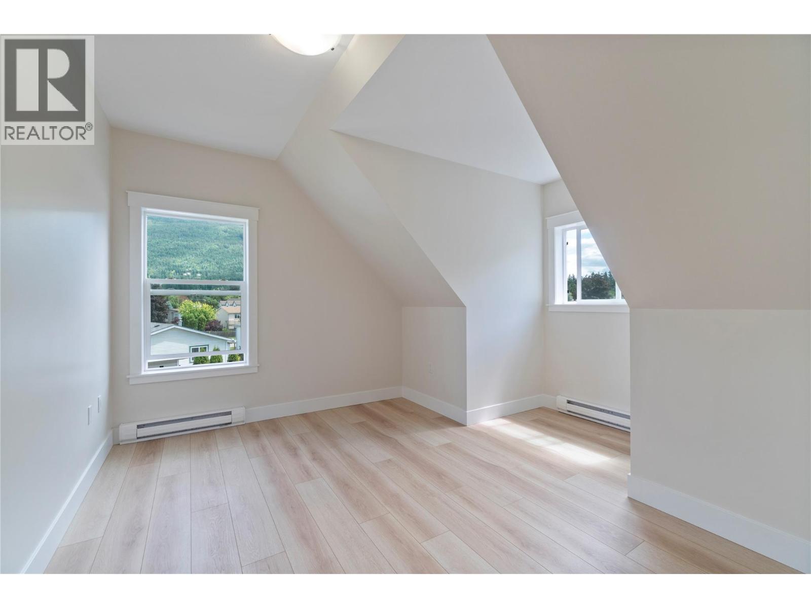  7281 46 Street Northeast, Salmon Arm