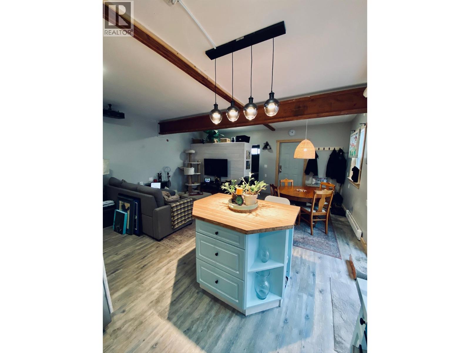 7362 2nd Street, Grand Forks