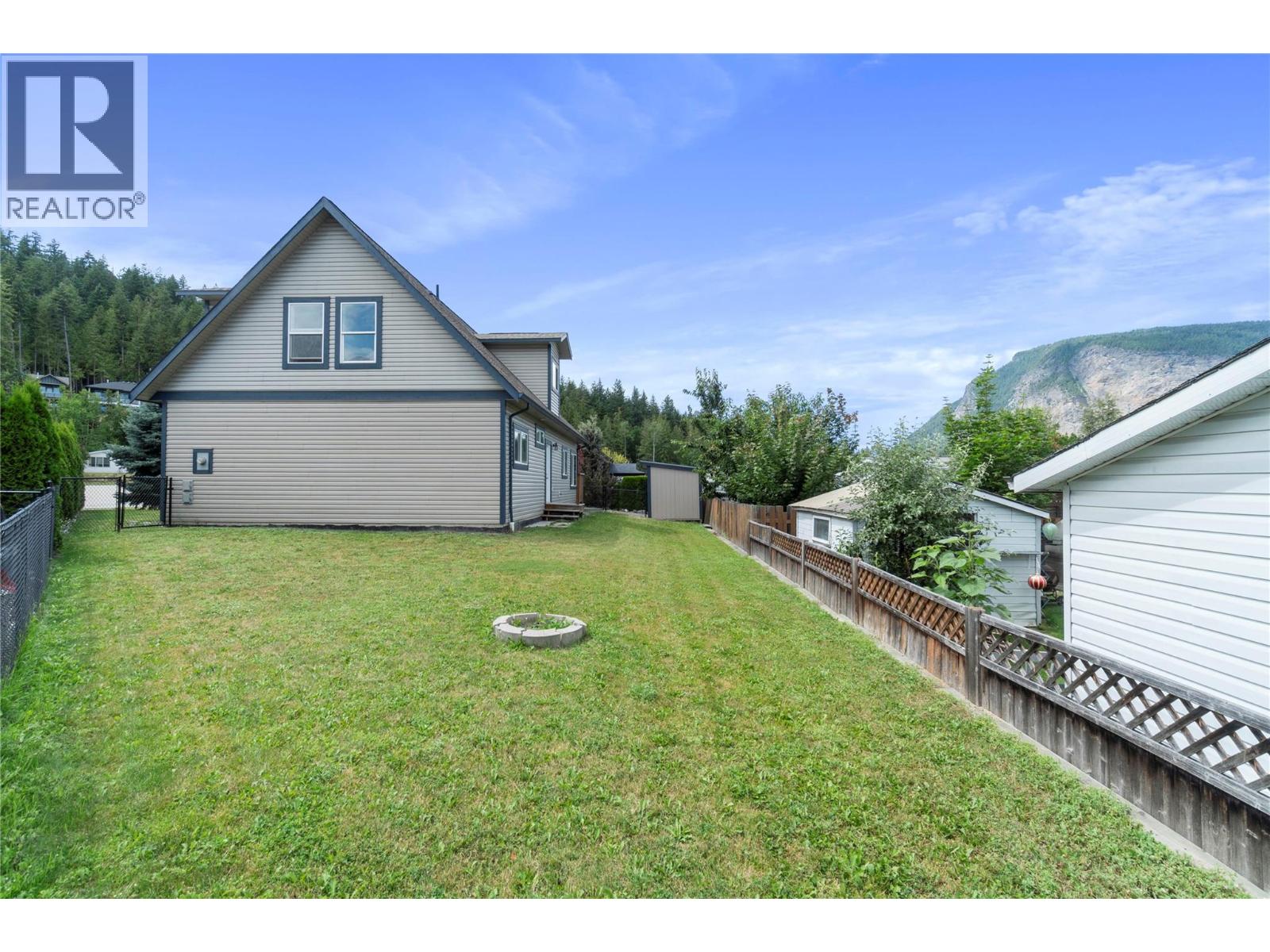  7281 46 Street Northeast, Salmon Arm