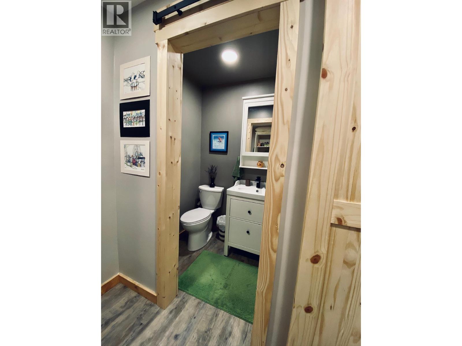 7362 2nd Street, Grand Forks