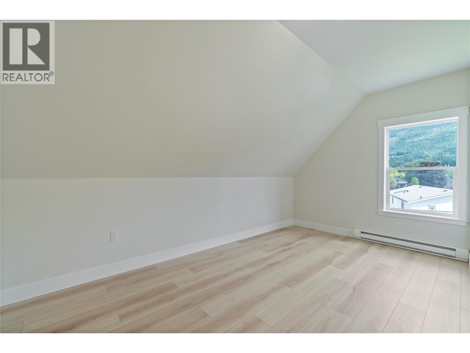  7281 46 Street Northeast, Salmon Arm