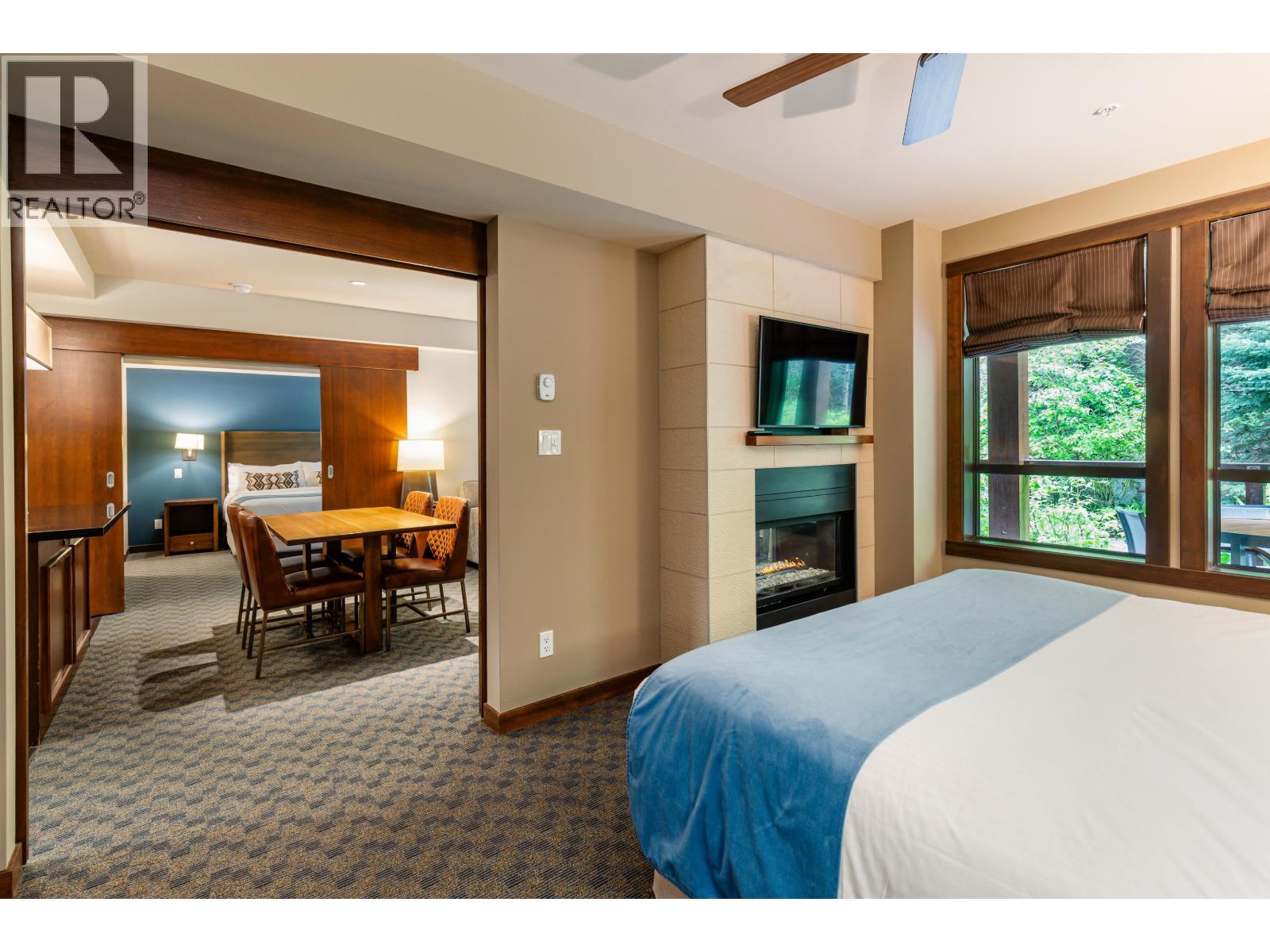 103B 2020 LONDON LANE, Whistler