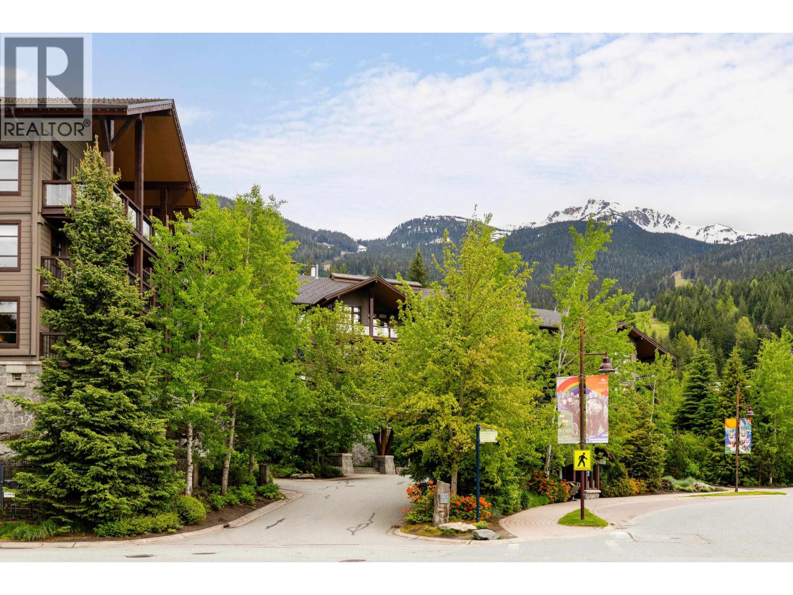 103B 2020 LONDON LANE, Whistler
