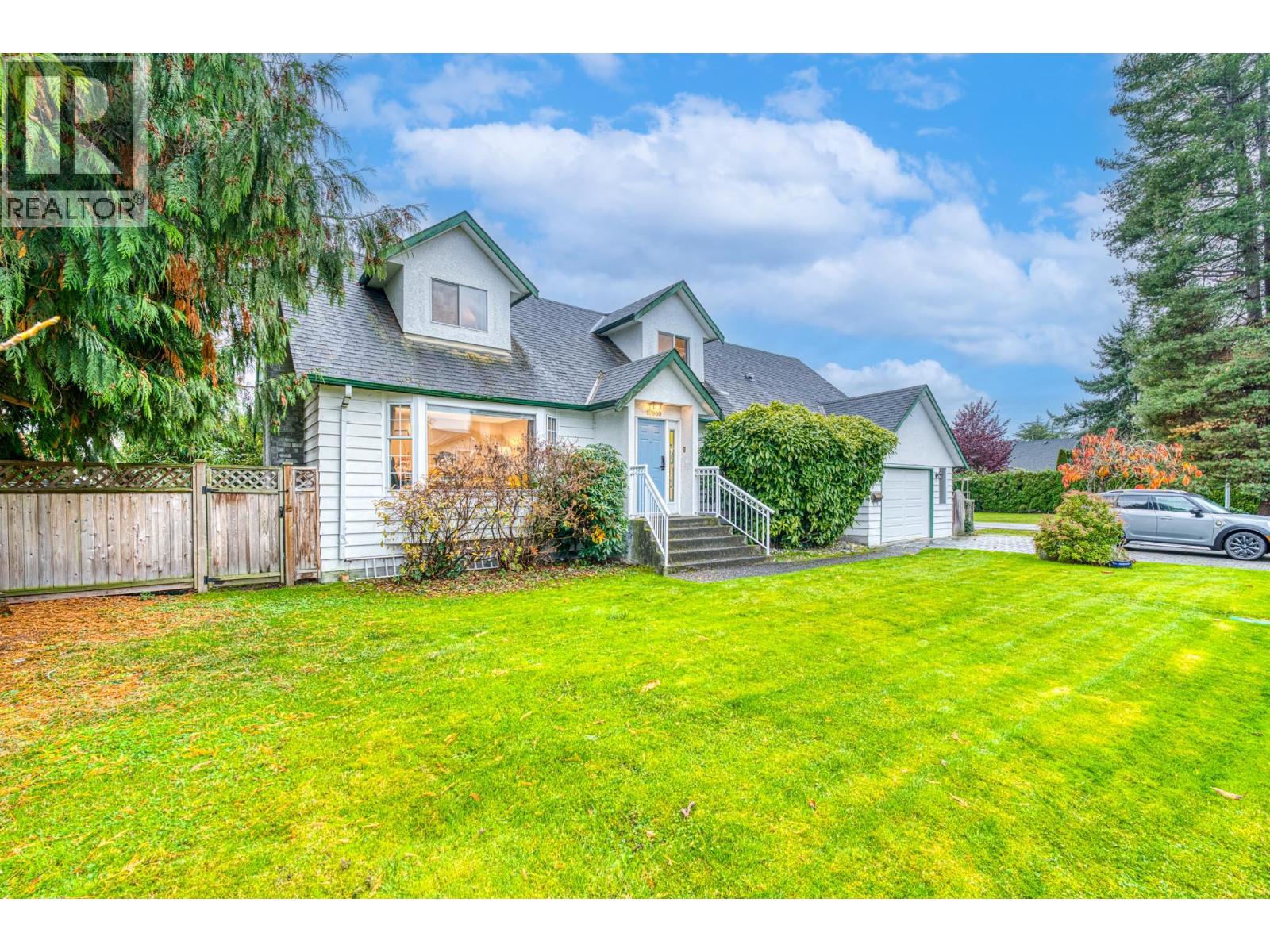 10800 ROCHDALE Drive - photo 2