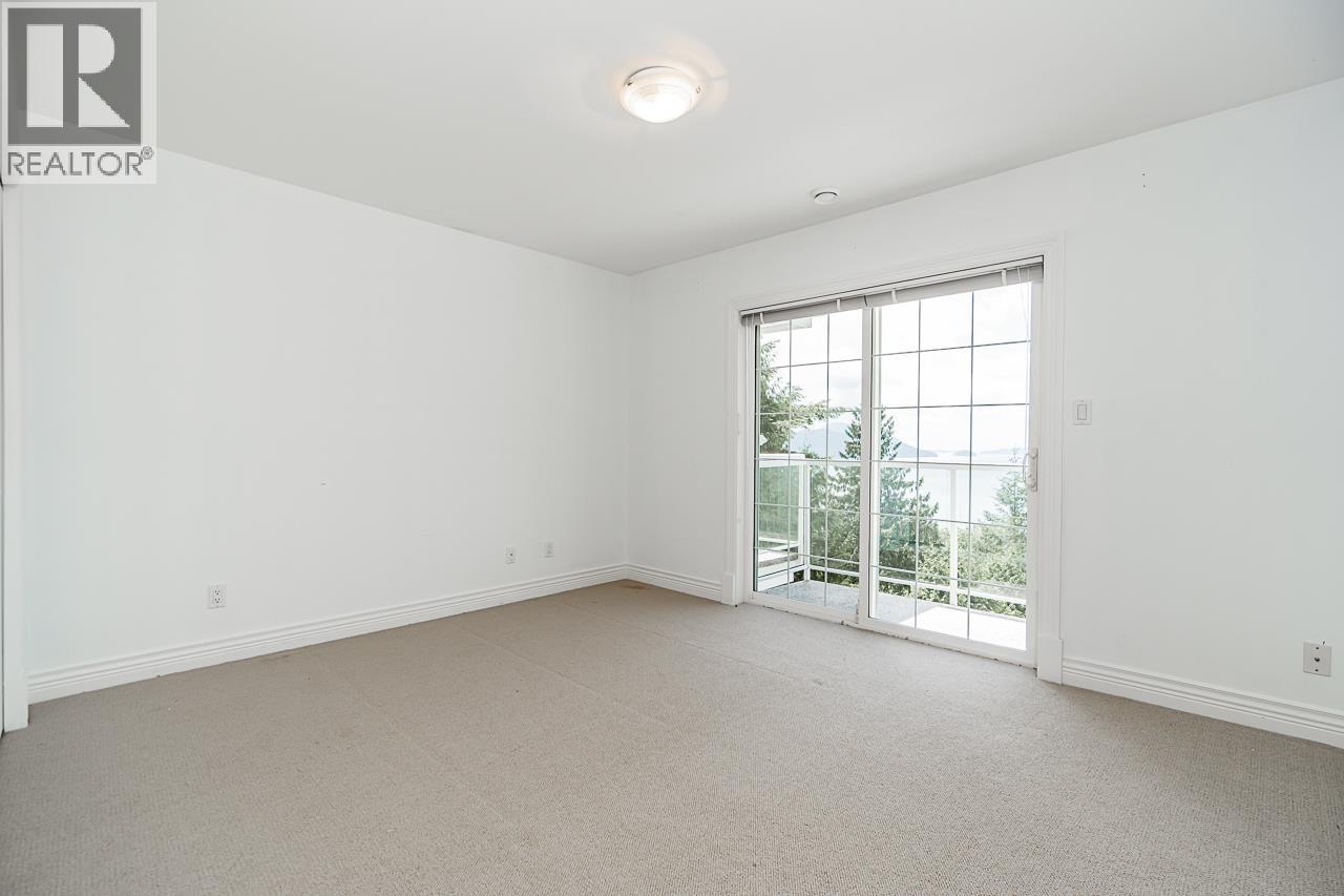 241 BAYVIEW ROAD, Lions Bay