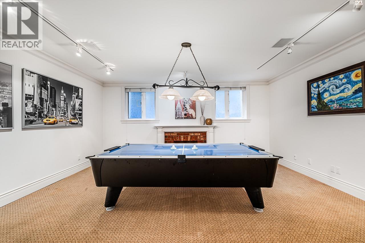 4270 ROCKRIDGE PLACE, West Vancouver