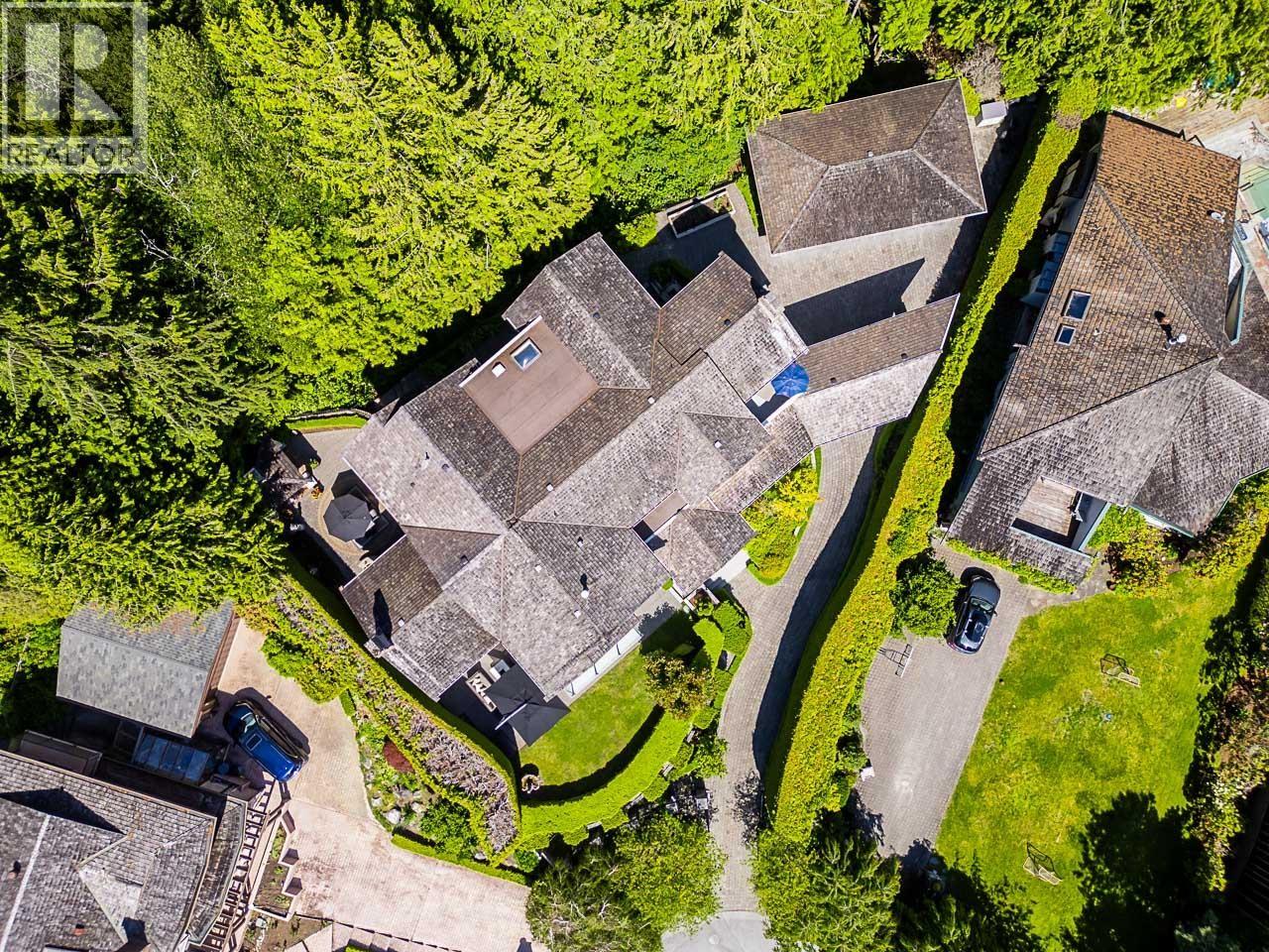 4270 ROCKRIDGE PLACE, West Vancouver