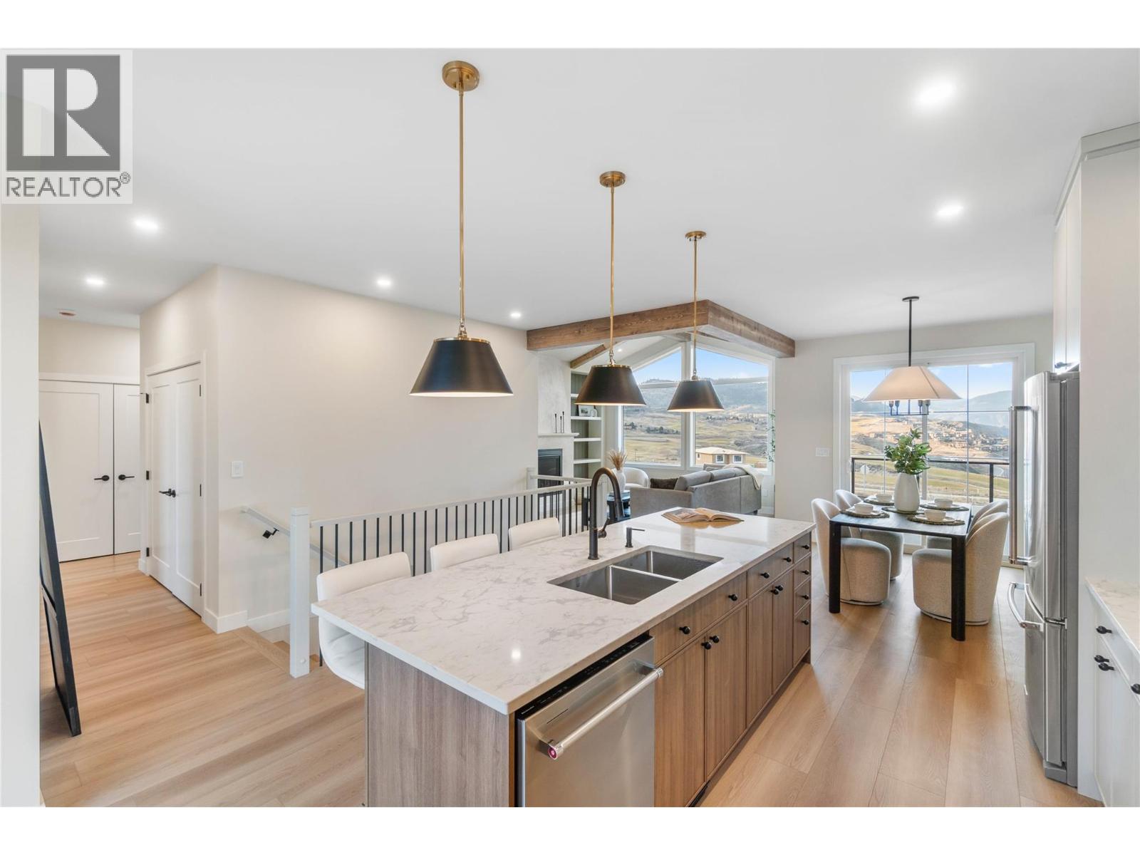 #113 38 RUE CHEVAL NOIR - 23