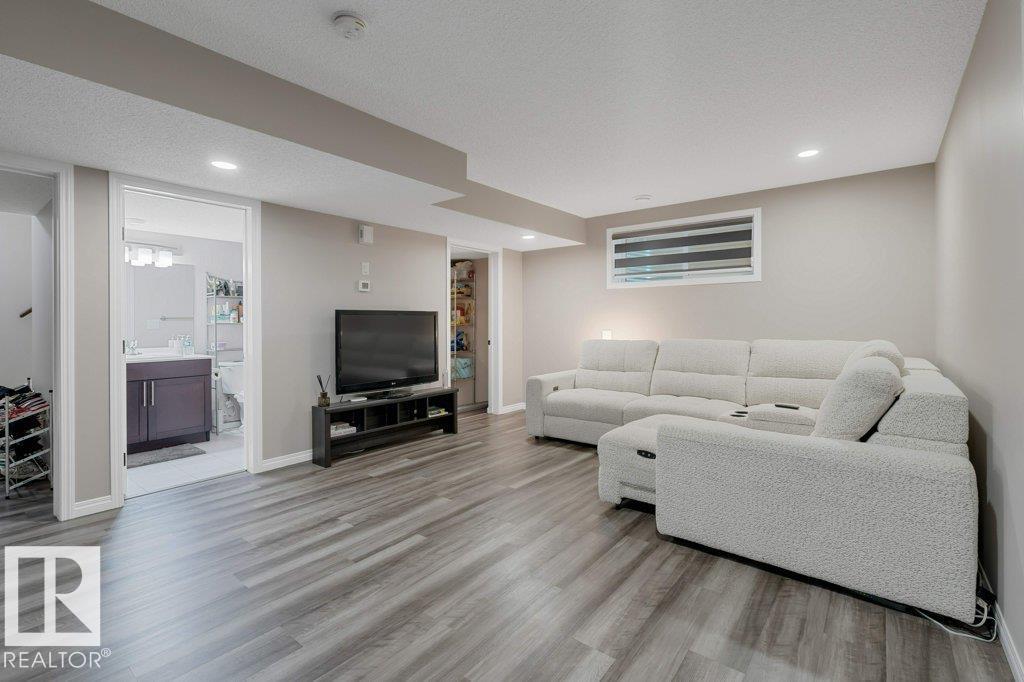 820 177 ST SW, Edmonton