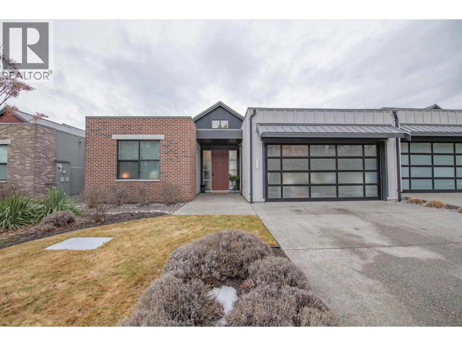 213 Ashcroft Place - 3
