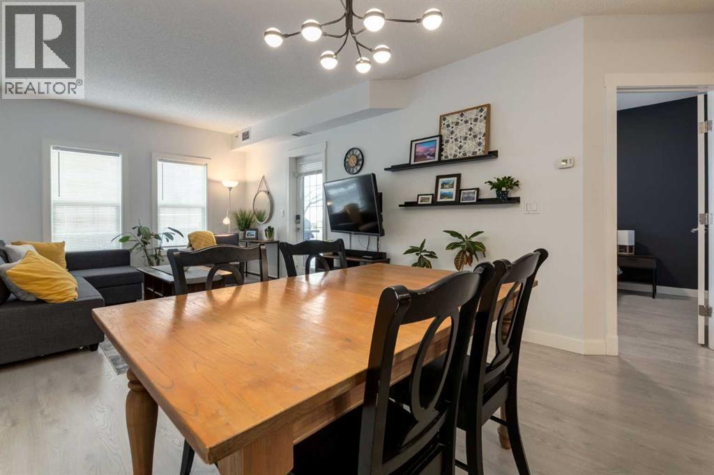 Single Family House for Sale in   Lake Fraser Drive SE Lake Bonavista Calgary 