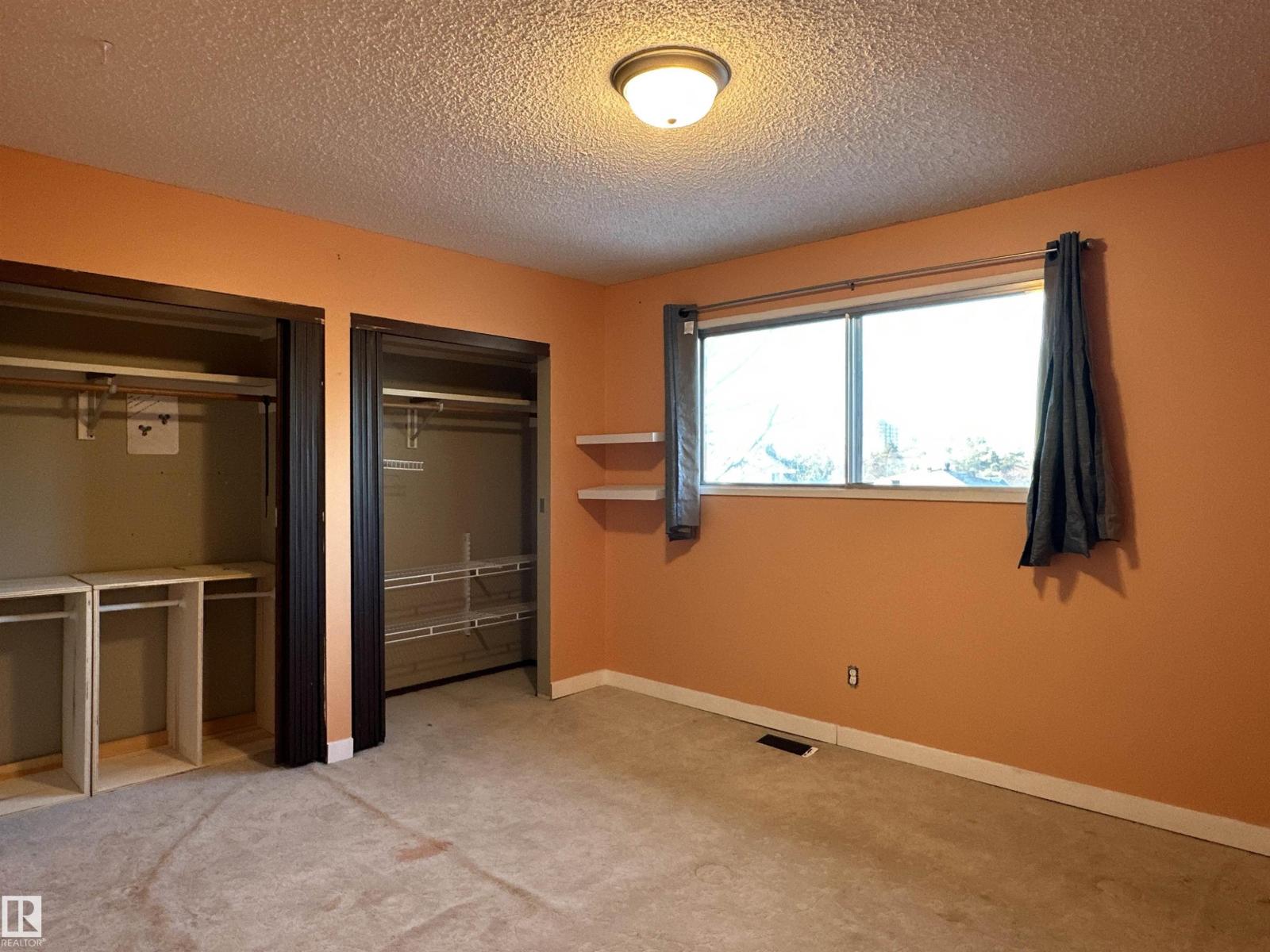 10512 21 AV NW, Edmonton