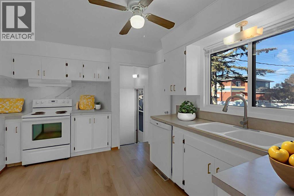 Single Family House Bungalow for Sale in  Cottonwood Crescent SE Southview Calgary 