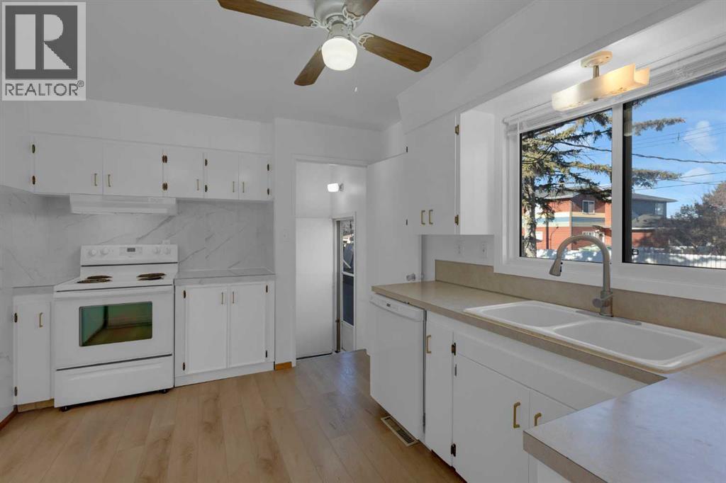 Single Family House Bungalow for Sale in  Cottonwood Crescent SE Southview Calgary 