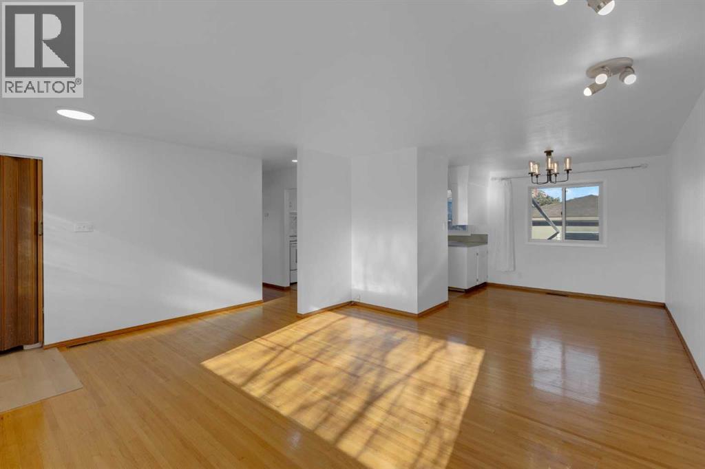 Single Family House Bungalow for Sale in  Cottonwood Crescent SE Southview Calgary 