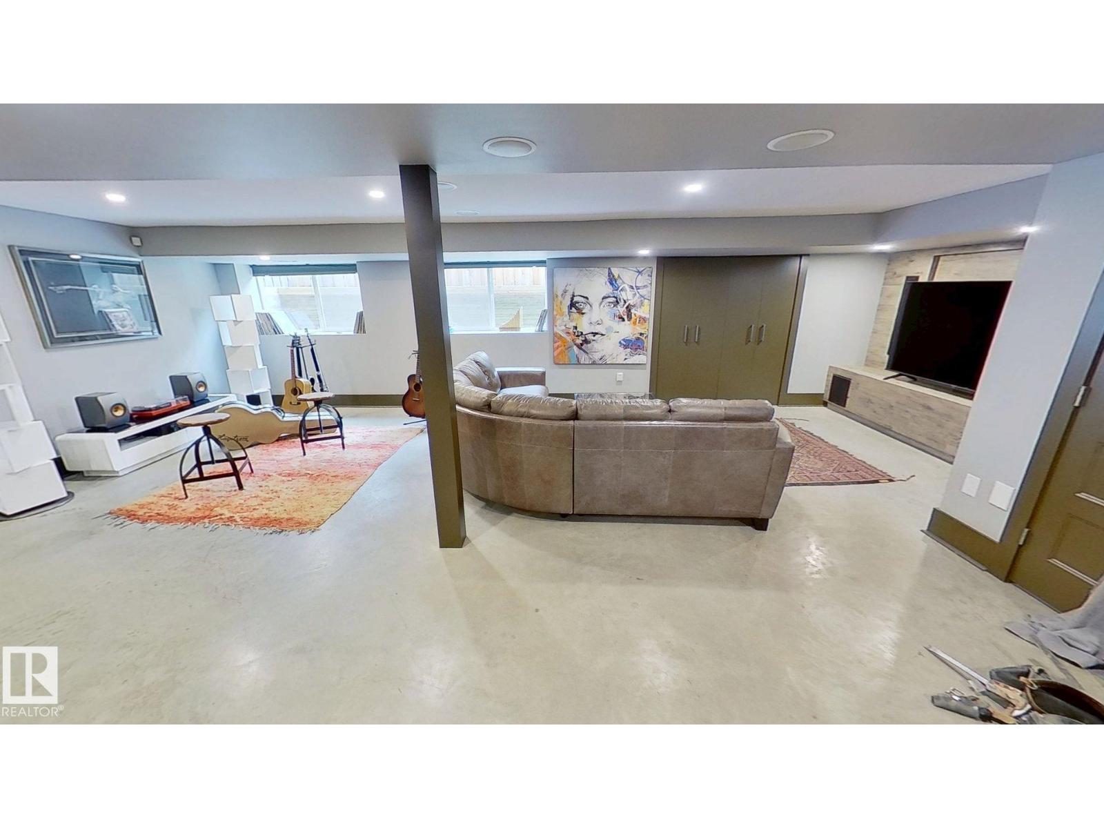 11313 127 ST NW NW - 26