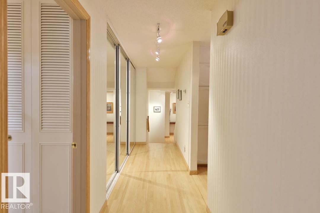 #102 10549 87 AV NW, Edmonton