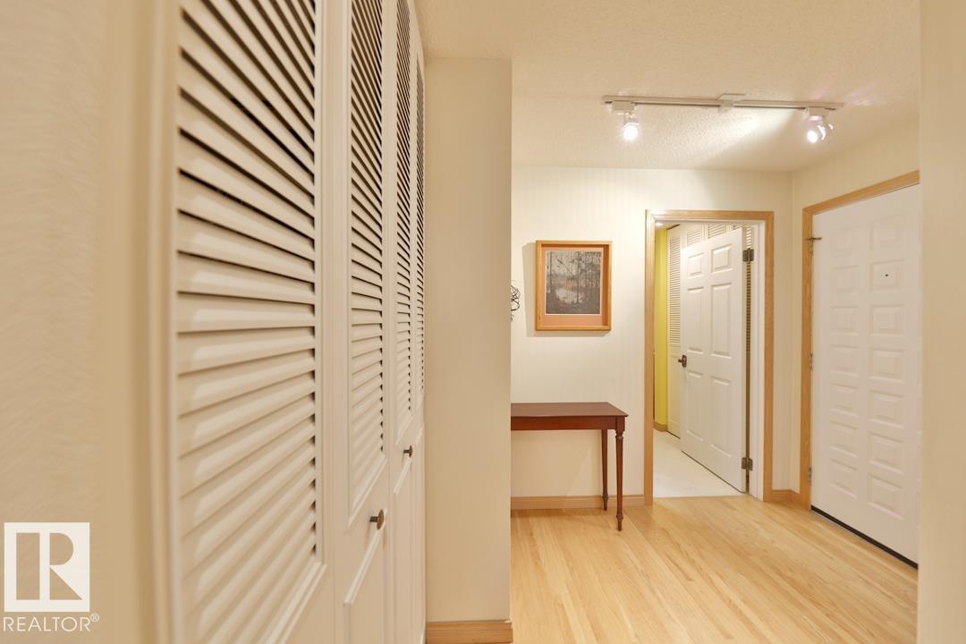 #102 10549 87 AV NW, Edmonton