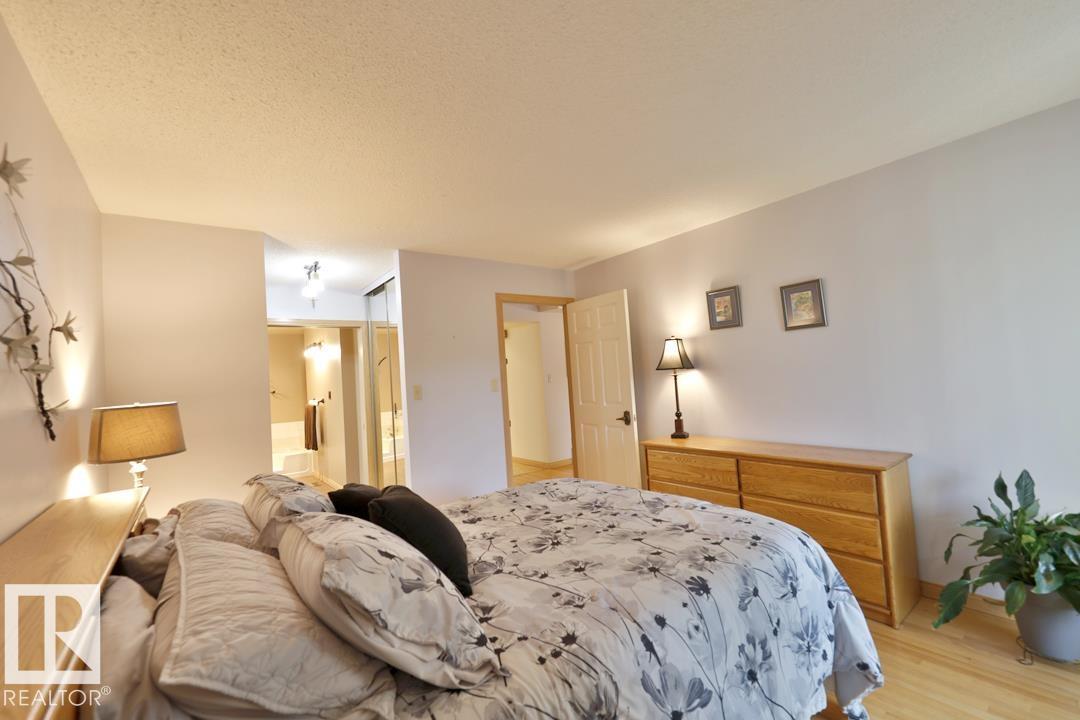 #102 10549 87 AV NW, Edmonton