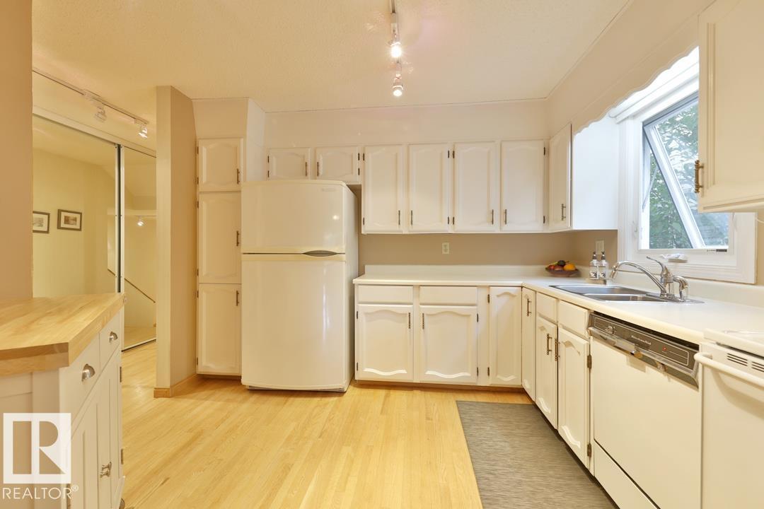 #102 10549 87 AV NW, Edmonton