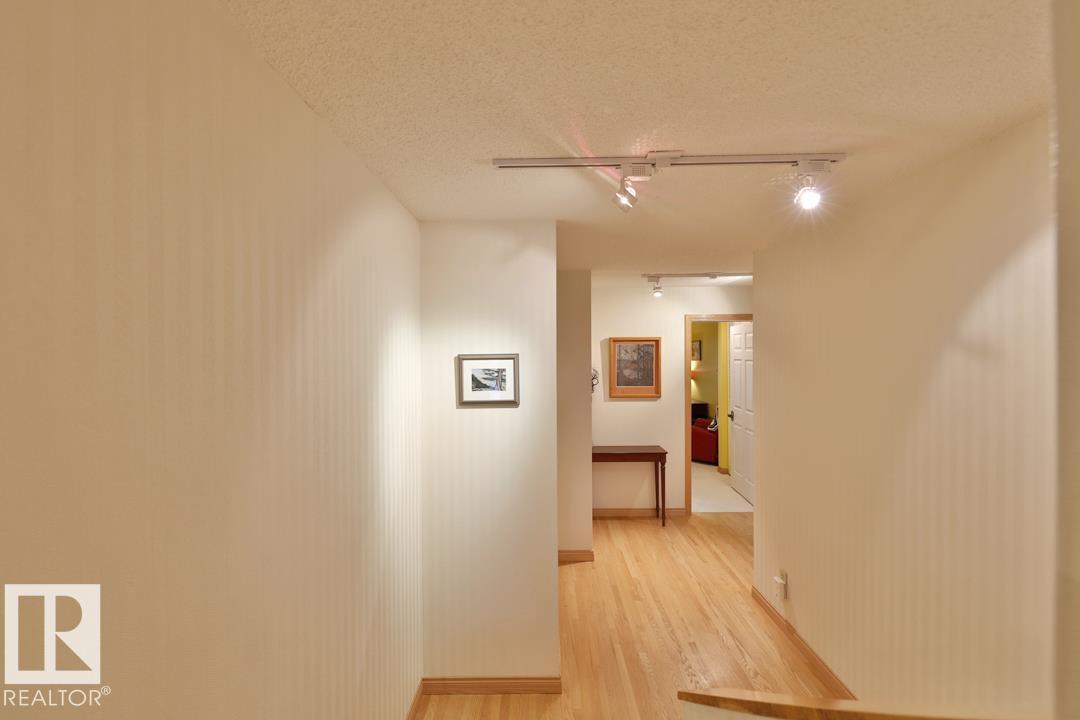 #102 10549 87 AV NW, Edmonton