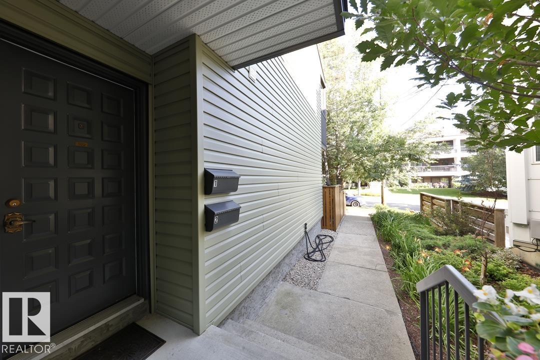 #102 10549 87 AV NW, Edmonton