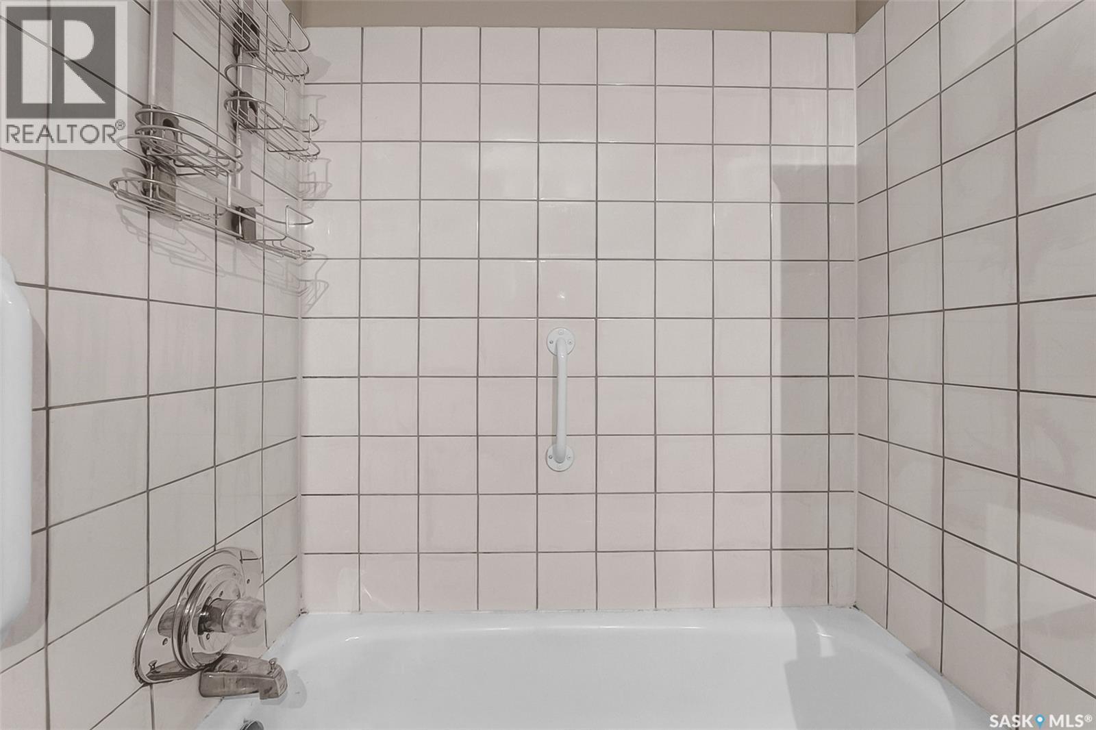 Single Family House Bi-level for Sale in  B AVENUE N Saskatoon 