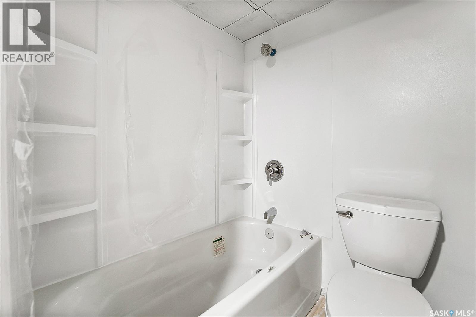 Single Family House Bi-level for Sale in  B AVENUE N Saskatoon 