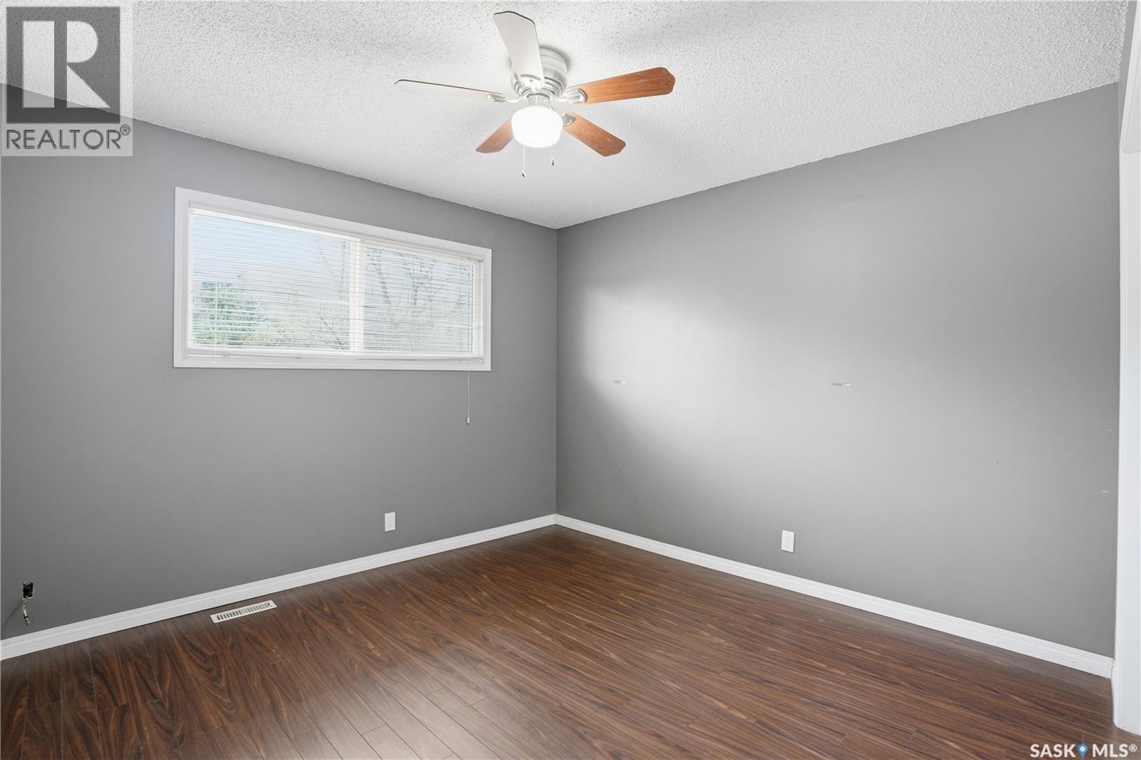 Single Family House Bi-level for Sale in  B AVENUE N Saskatoon 