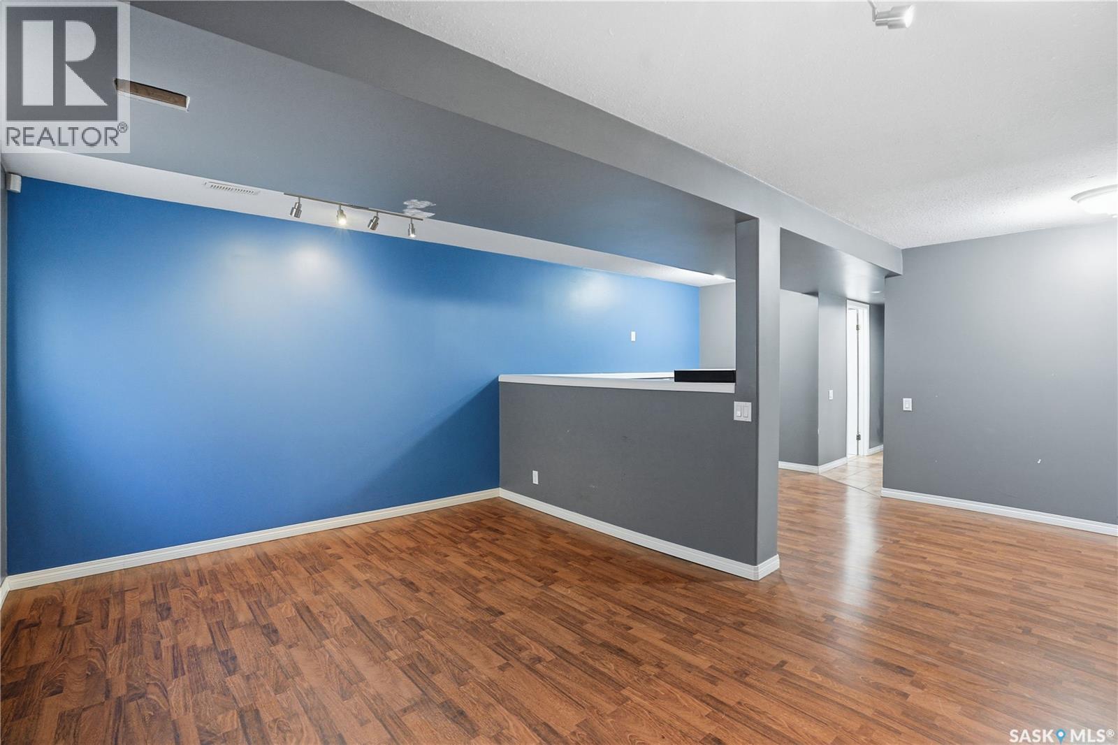 Single Family House Bi-level for Sale in  B AVENUE N Saskatoon 