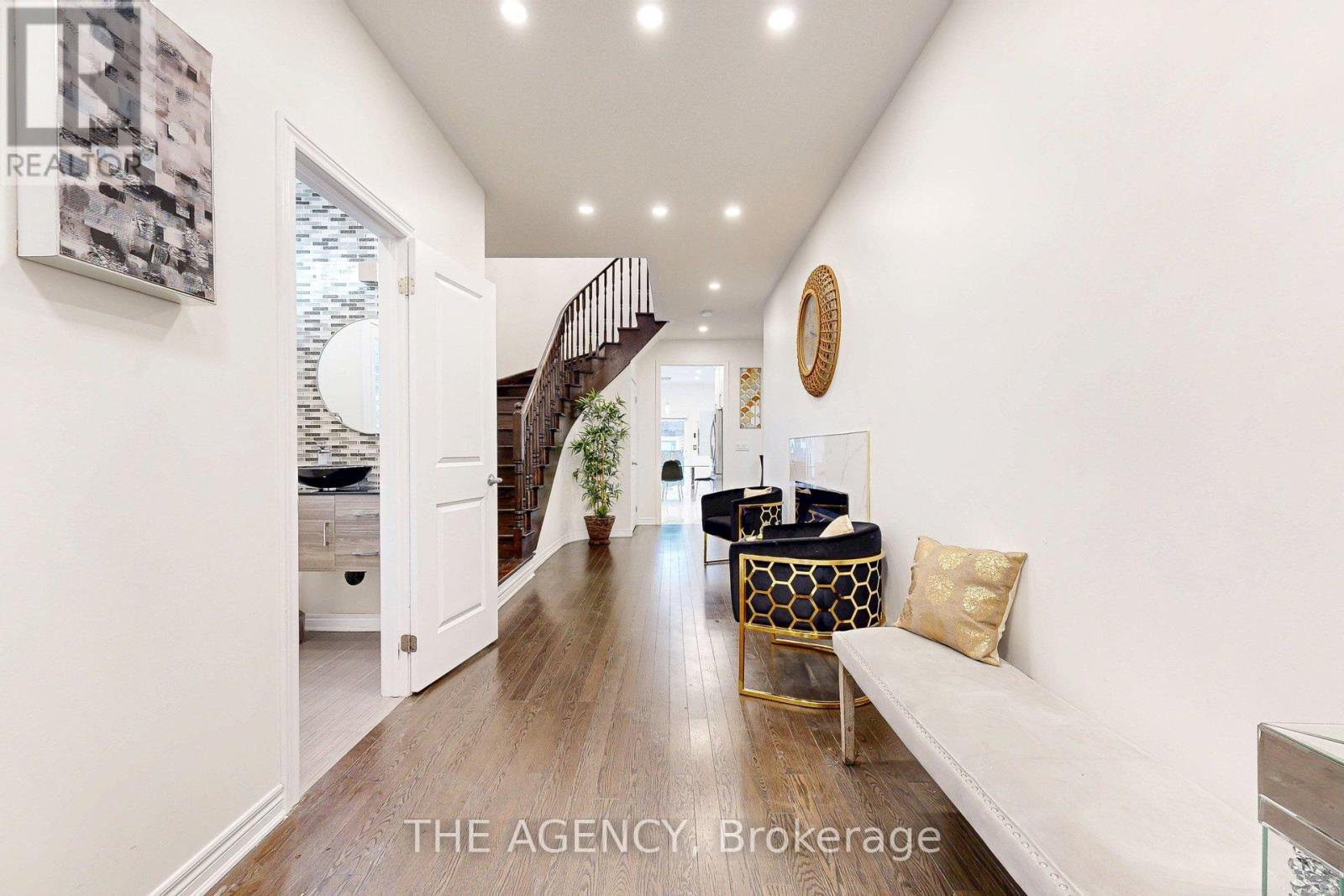 229 ANDREWS TRAIL - Photo 5 of 50, Milton (CL Clarke), Ontario