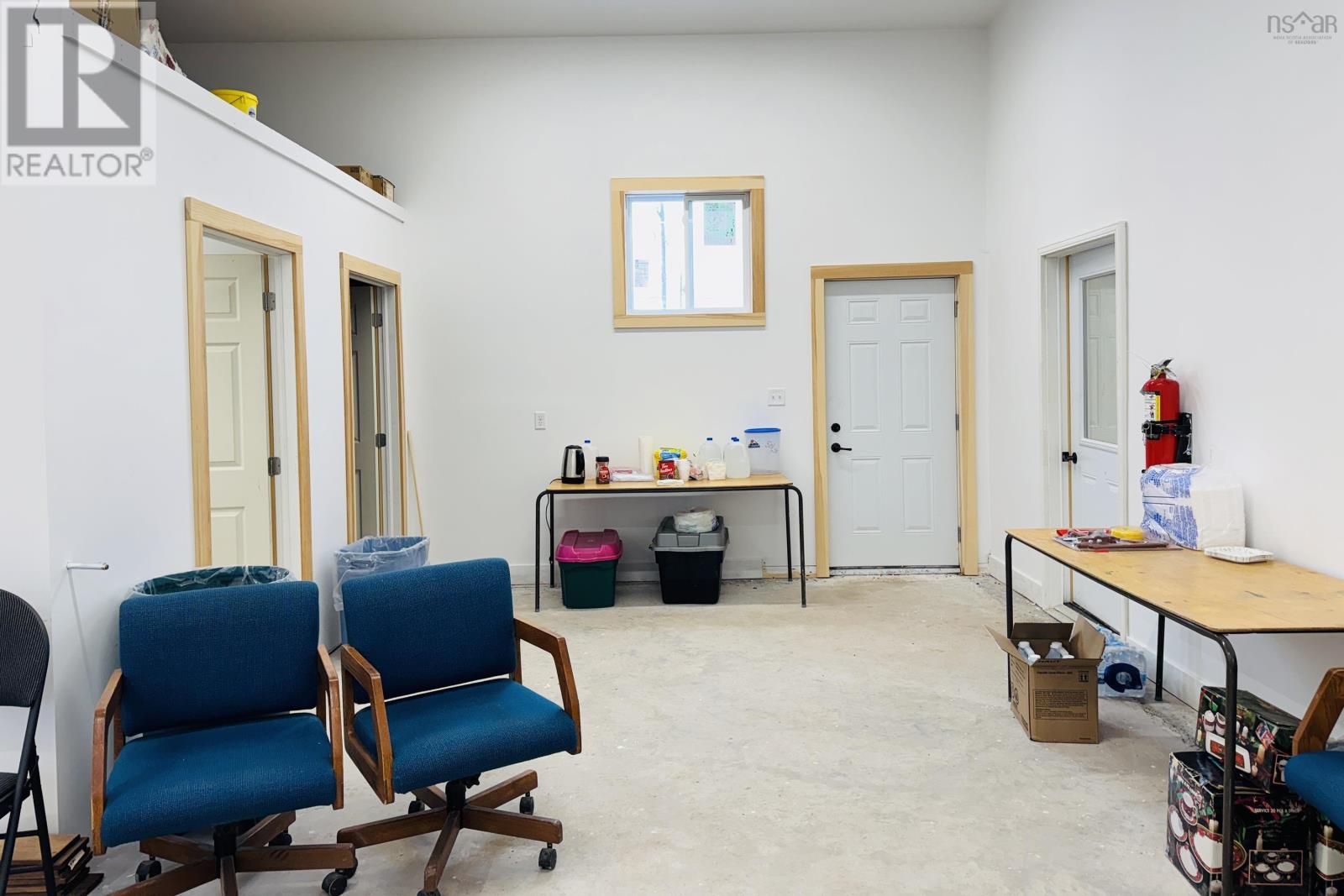 Property 12 of 16 of 4296 Highway 2