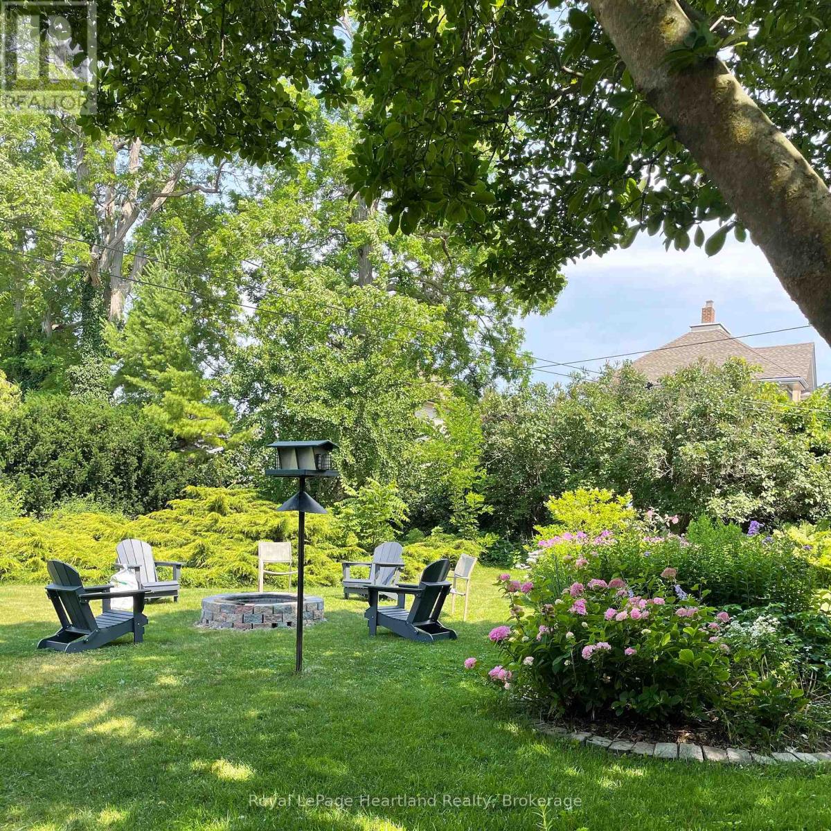 261 COBOURG STREET - Photo 2 of 12, Goderich (Goderich (Town)), Ontario