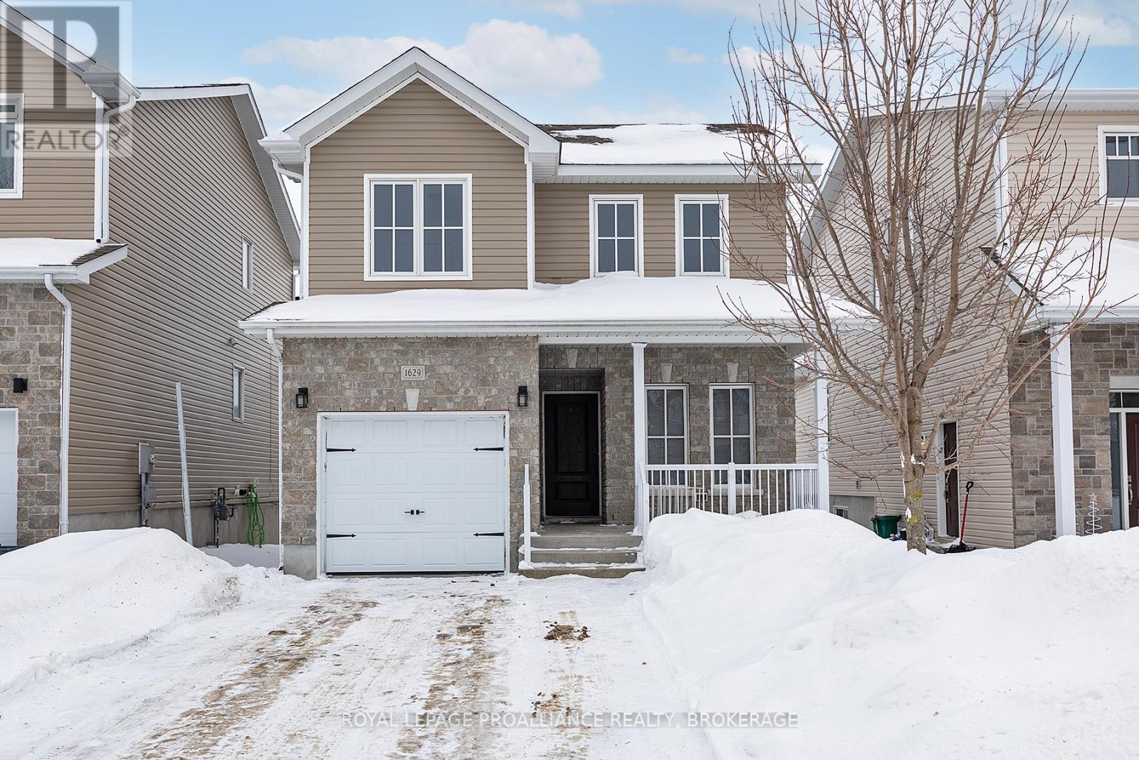 1629 CRIMSON CRESCENT - Photo 3 of 49, Kingston (City Northwest), Ontario