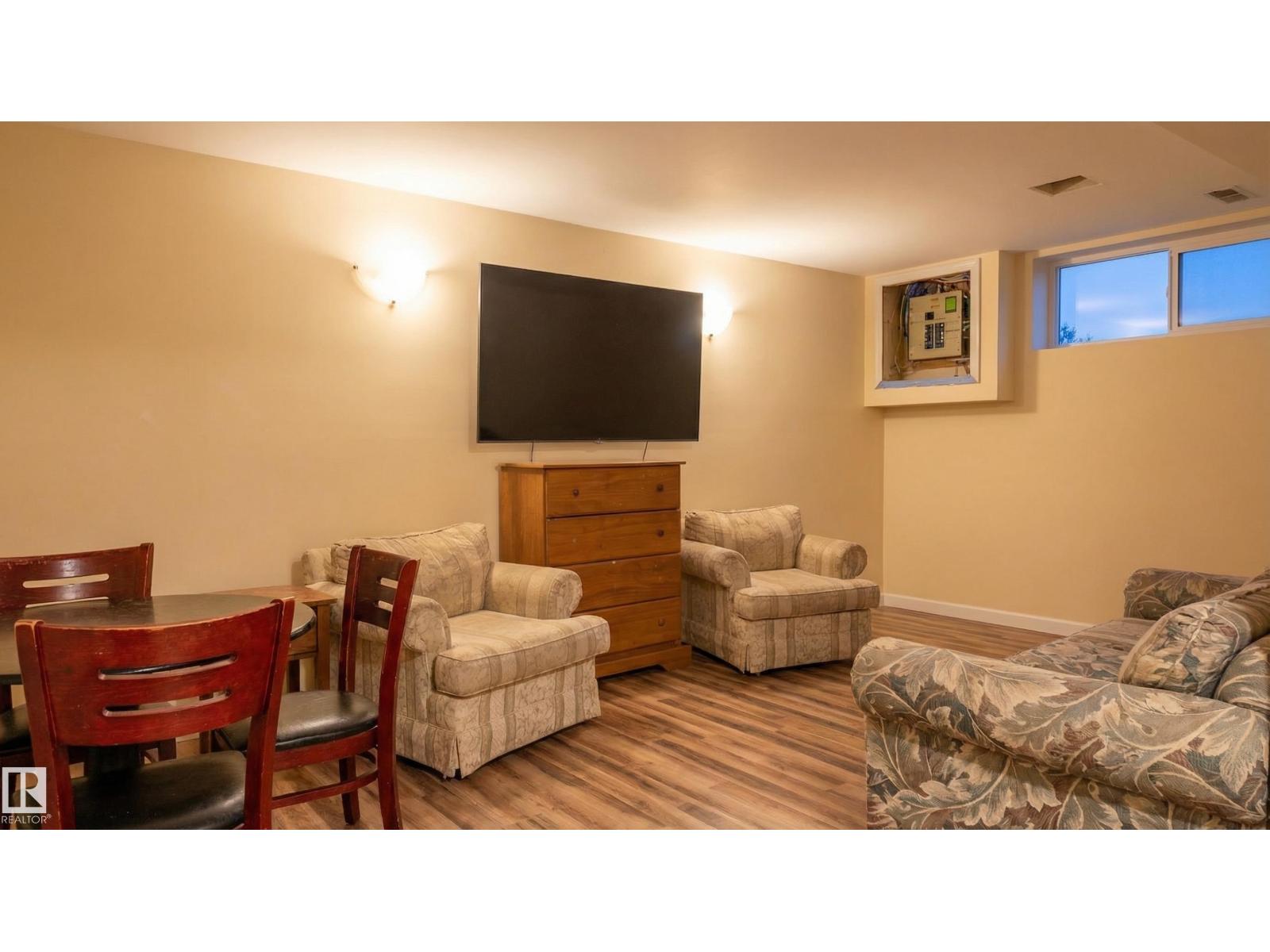 14225 32 ST NW, Edmonton