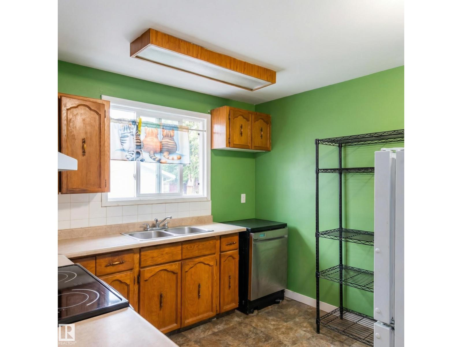 14225 32 ST NW, Edmonton