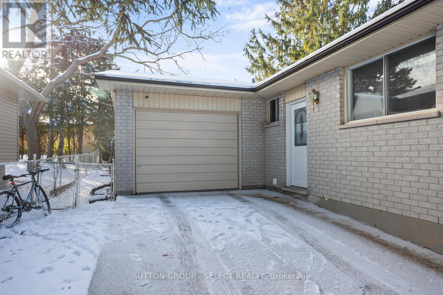 31 Meadowview photo 4