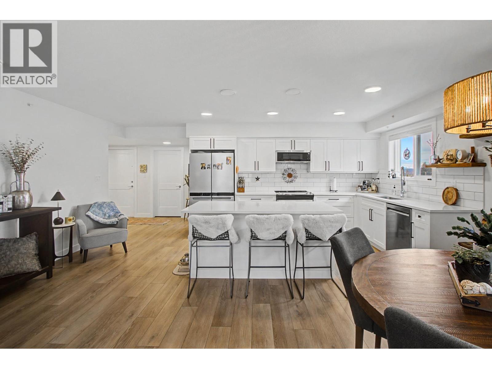 401 4278 22ND AVENUE, Prince George