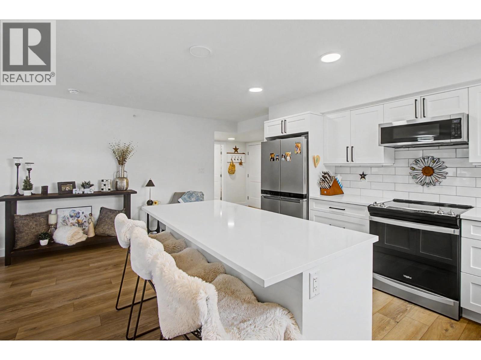 401 4278 22ND AVENUE, Prince George