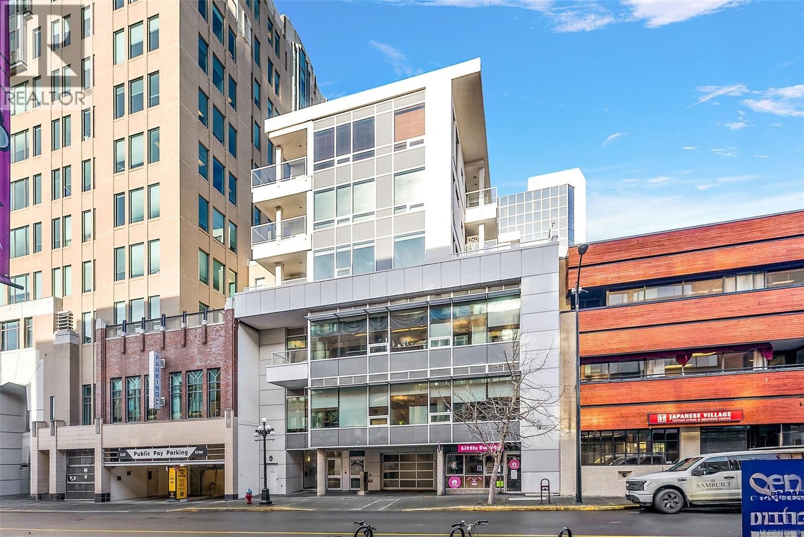 #404 732 BROUGHTON ST - 25