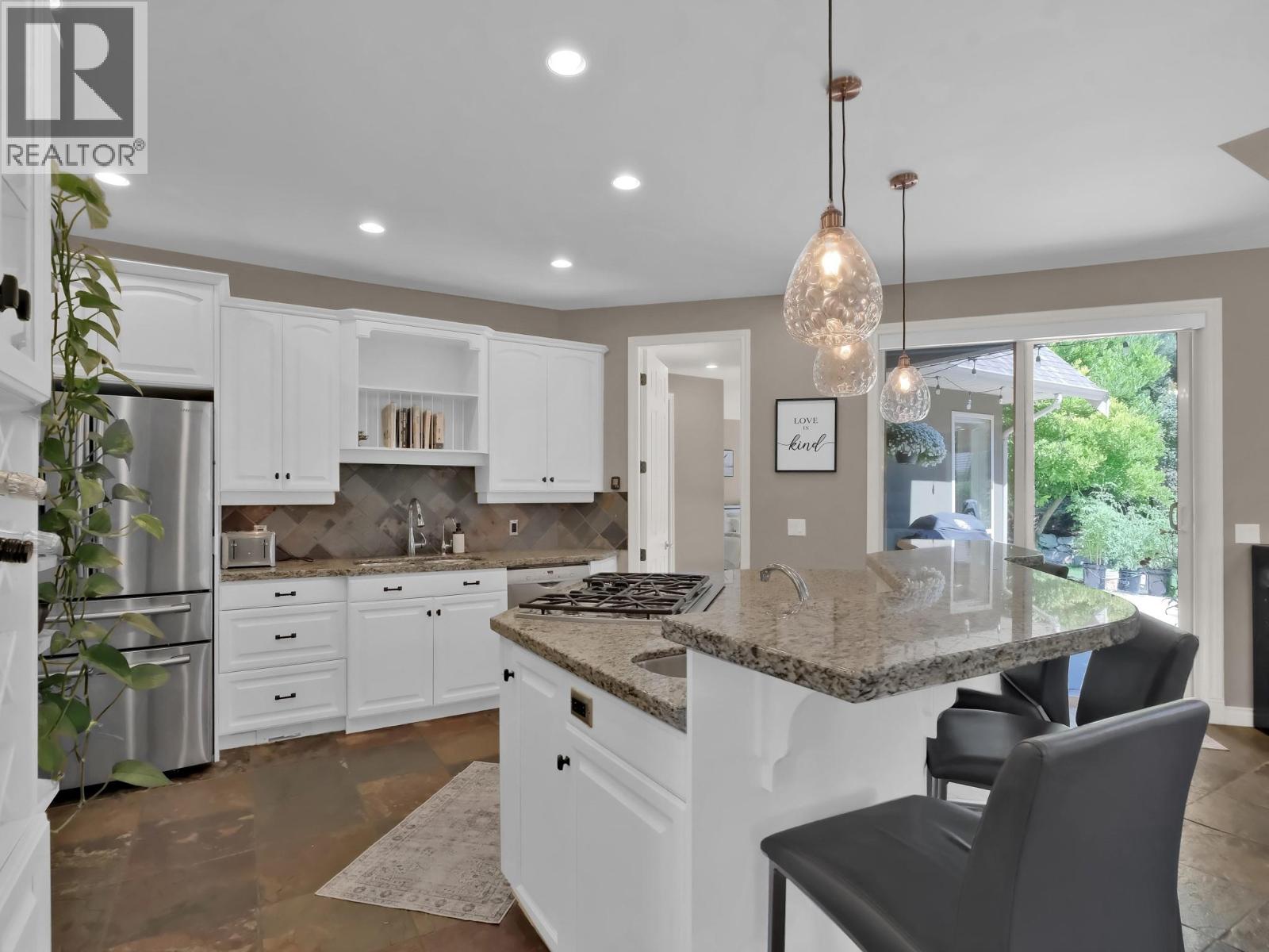  3063 Thacker Drive, West Kelowna