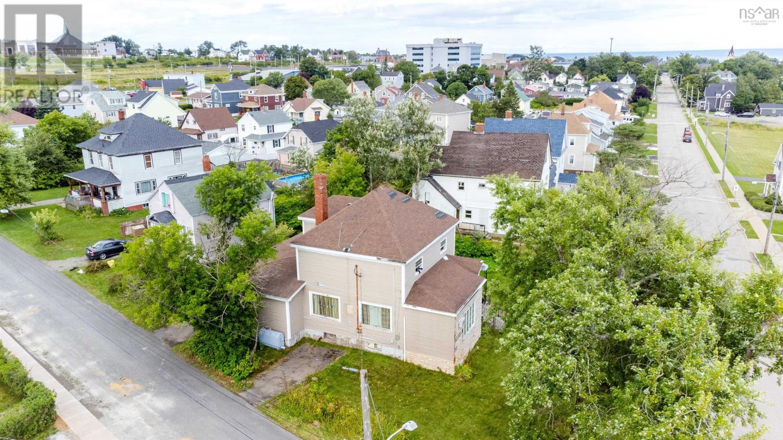 Property 42 of 48 of 324 York Street