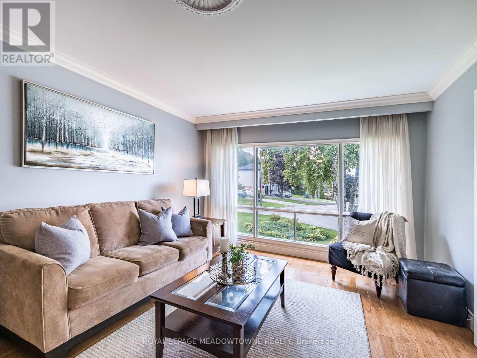 40 HILLTOP DRIVE - Photo 4 of 50, Caledon (Caledon East), Ontario