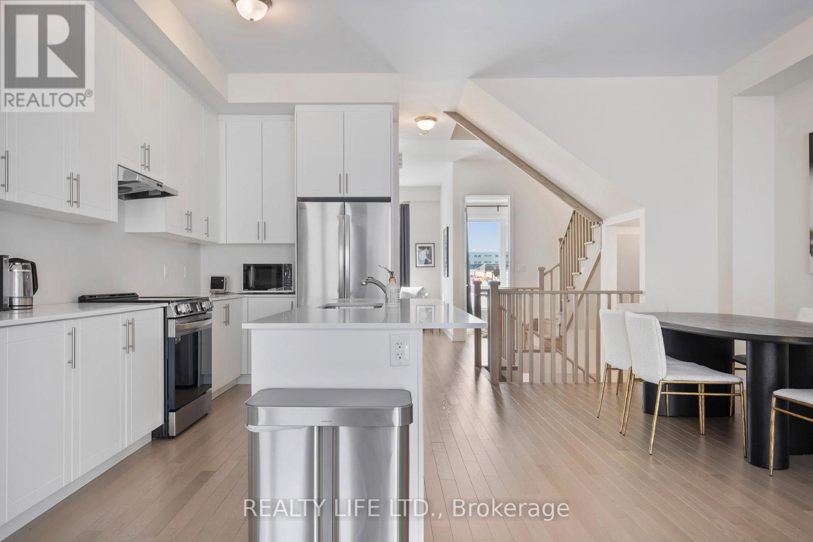 3137 MEADOWRIDGE DRIVE - 17